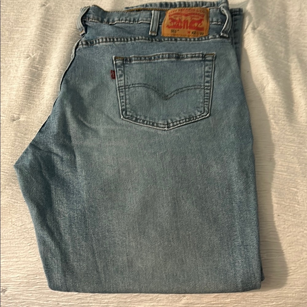Levi's Classic Blue Men's Straight Jeans
